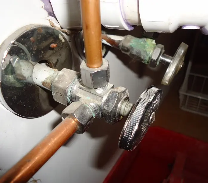 Under-sink water supply valve and copper pipework